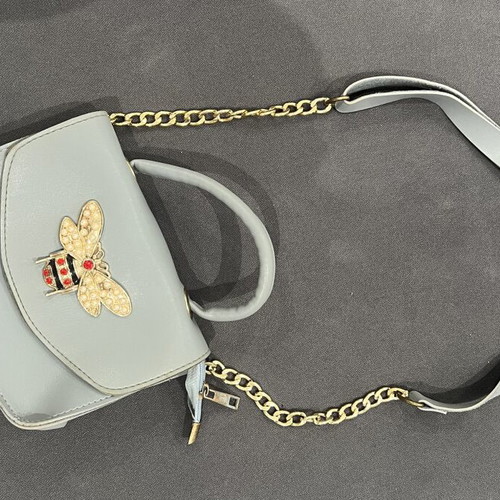 Bee crossbody bag used, blue color