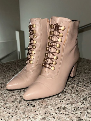Fardoulis women's leather heeled ankle boots like new, size 37, beige