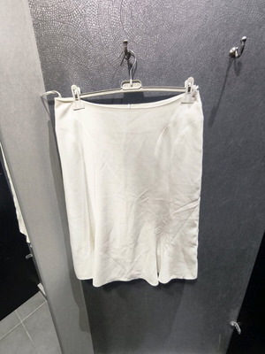 White elegant skirt knee-length like new, size XL