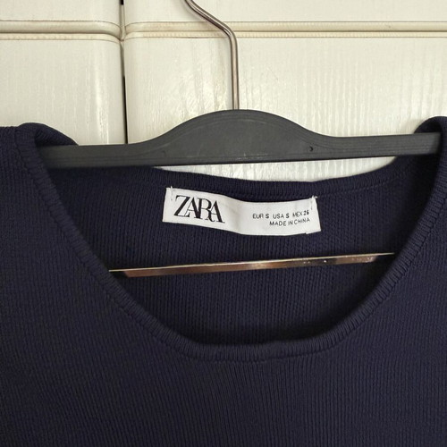 Zara top with gold buttons navy blue like new, size S