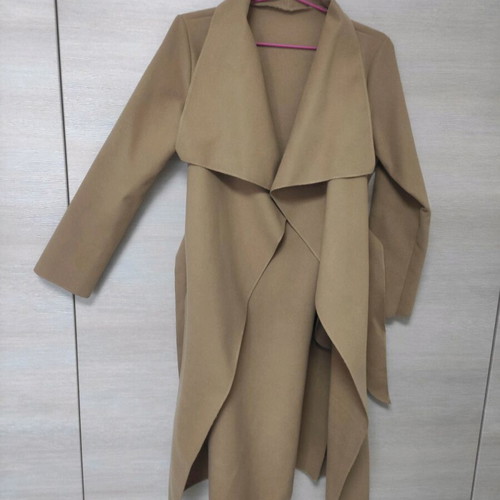 Long Italian trench coat new, camel with belt and multipurpose collar