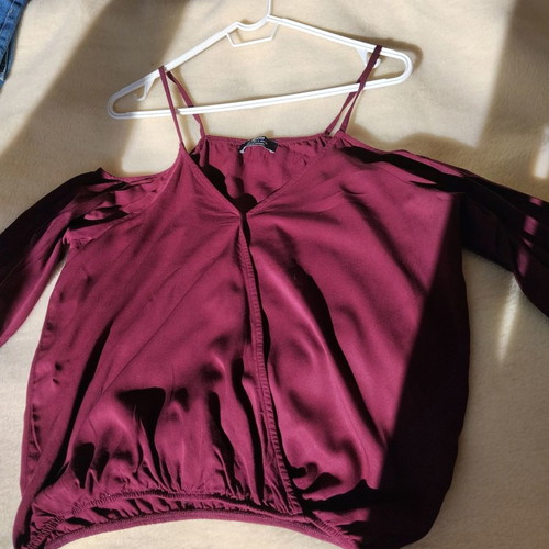 Bershka blouse burgundy like new, small-large, off-shoulder style