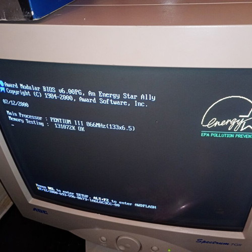 AOC Spectrum 7 monitor with power supply and connection cable