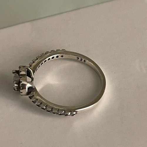 Ring 9.25 like new, 17.3 mm