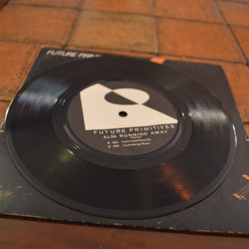 Future Primitives Running Away / The Last Sunset 7'' Single 45 RPM used
