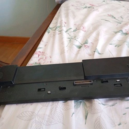 Think Pad Fujitsu Port Replicator Model NPR46 new