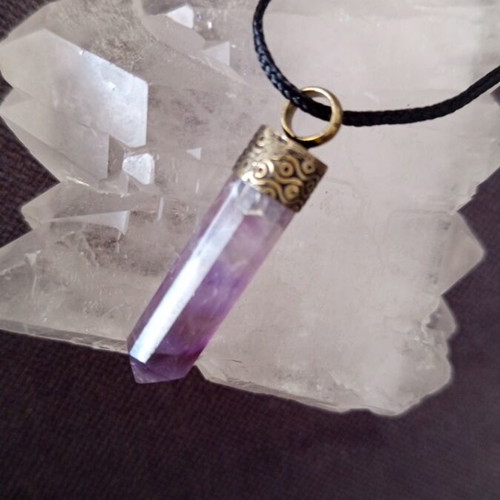 Energy crystal necklace with amethyst