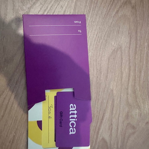 attica δωροεπιταγή αξίας 300€, με ισχύ 5 ετών