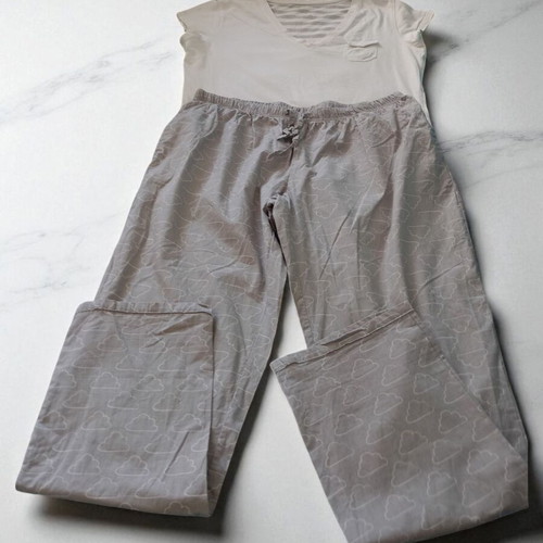 Summer womens' pyjamas