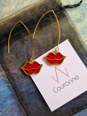 Couronne Lips Edition earrings new, red lips with gold outline