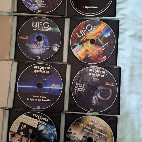 8 VCD Documentaries like new with Greek subtitles