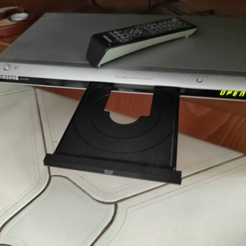 Samsung DVD Player DVD-P370 used with original remote and SCART