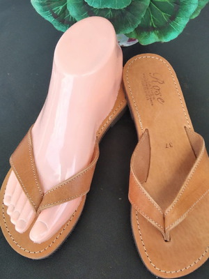 Δερμάτινα σανδάλια καινούργια, χειροποίητα πέδιλα μέγεθος 37