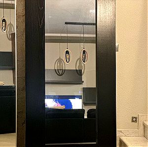 Καθρέφτης με κορνίζα από μασίφ ξυλο