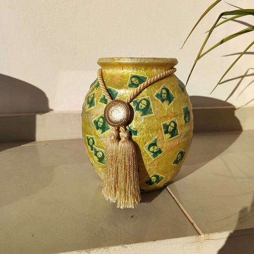 Handmade clay vase Joconda like new with decorative cord