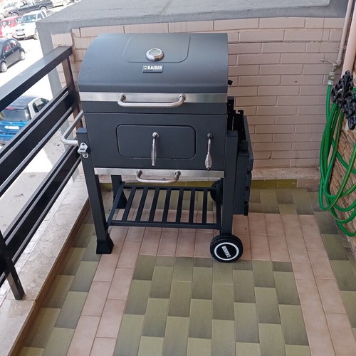 Kaiser Inova Deluxe Charcoal Grill new