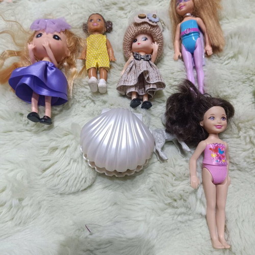 Figures used, pack of 5 assorted