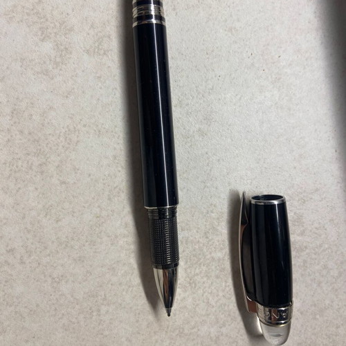 Montblanc pen like new with box