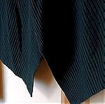  Γυναικεία πλεκτή μαύρη μπλούζα εφαρμοστή που κάνει χιαστί, Large