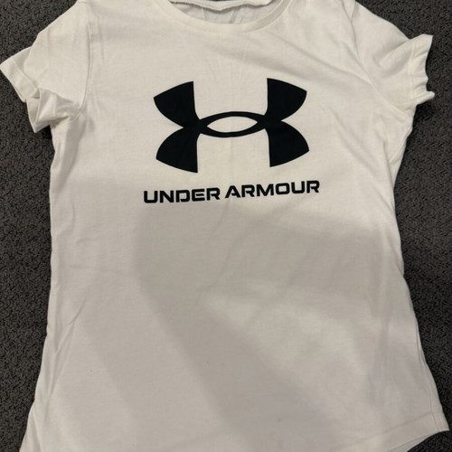 Under Armour T-shirt like new, size 140 cm, white