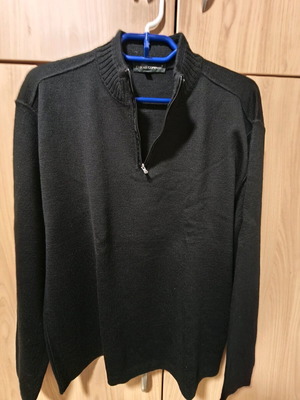 Oxford Company black sweater used, size L
