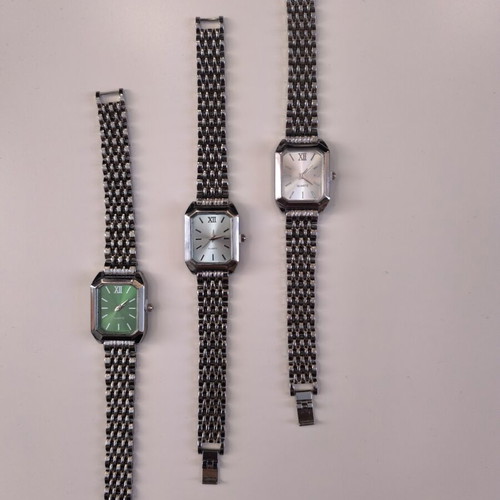 Set of 3 beautiful women's watches, silver