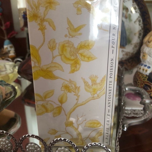 Nina Ricci limited edition perfume new, sealed packaging