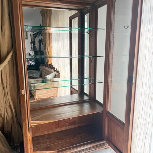 Antique showcase 1920 era like new