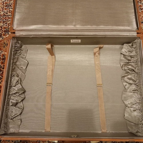 Samsonite vintage suitcase used, tan hard shell, 1950s