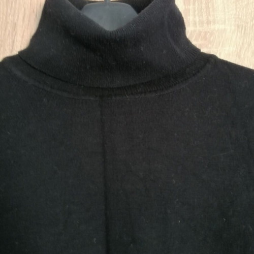 Julia Bergovich sweater size S used black