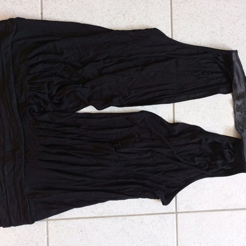 Women's mako blouse like new, black size M
