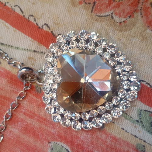 Necklace with large heart pendant, like new