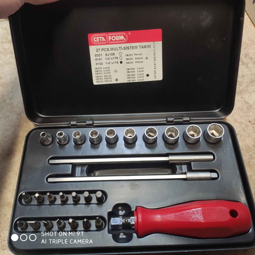 CETA FORM screwdriver set with multiple bits and extensions new