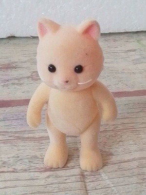 Vintage Sylvanian Families Chantilly Cream Cat Baby Girl figure like new