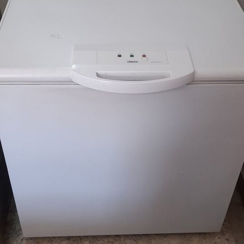 Freezer like new, fully functional