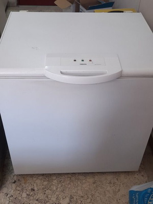 Freezer like new, fully functional