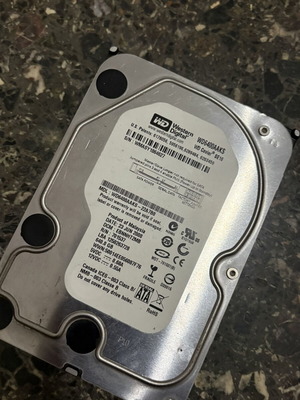 Western Digital Caviar SE16 640GB hard drive like new