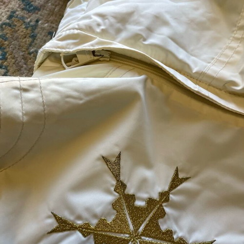 White Chiemsee jacket like new, size M, with embroidered details