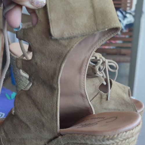 Gaimo women's platform espadrille size 38 used, beige
