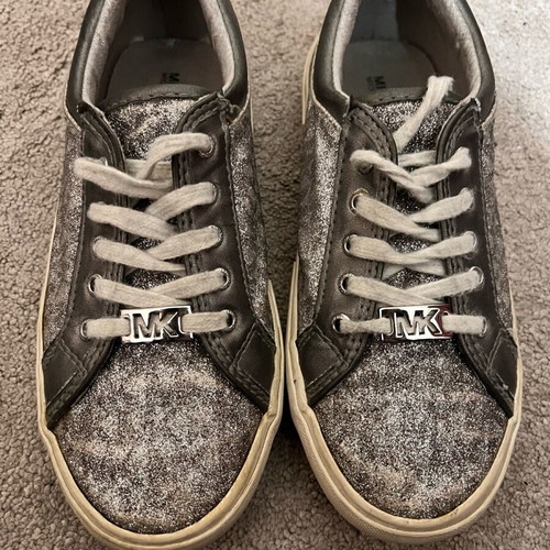 Michael Kors shoes size 34 silver like new