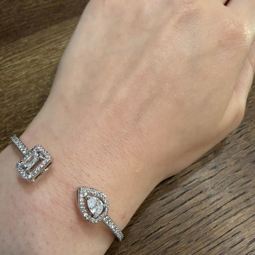 Bracelet thin steel with zirconium new, silver color