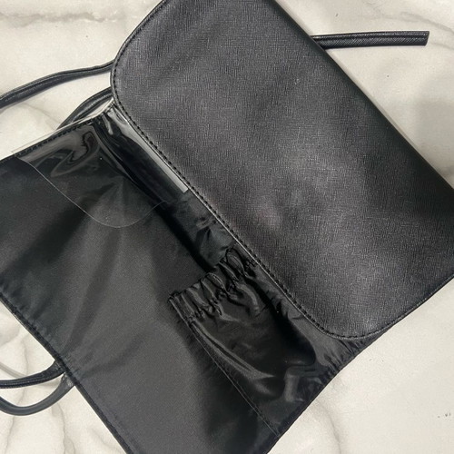 Mon Reve brush case unused