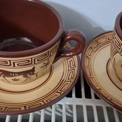 Set of 4 handmade ceramic cups with Minoan design saucers like new