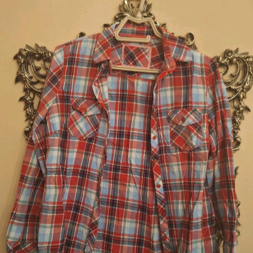 Women's red checkered shirt size L like new