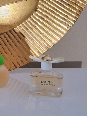 Moschino L'Eau Pour Femme και Marc Jacobs Daisy μινιατούρες νέες