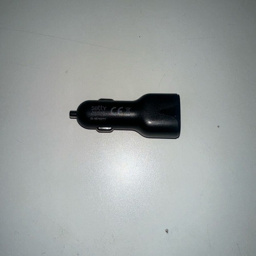 Car charger like new in excellent condition