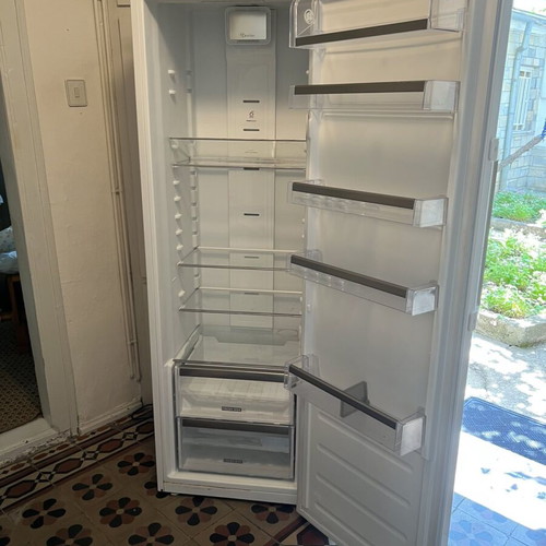 Whirlpool refrigerator, cooling only, no freezer