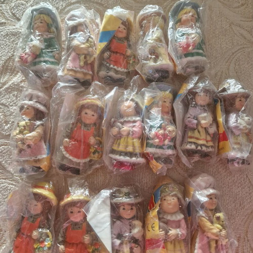 Vintage Goody's Junior collectible figures set of 16, new