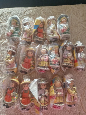 Vintage Goody's Junior collectible figures set of 16, new