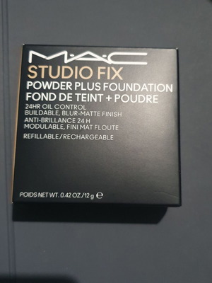 Mac Studio Fix Powder Plus Foundation NW5 καινούργιο